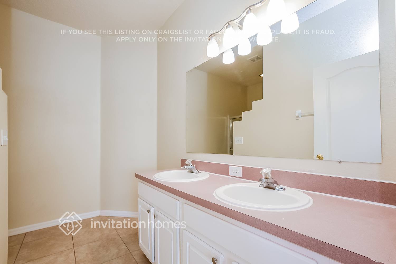 Building Photo - 4301 Waterside Pointe Cir