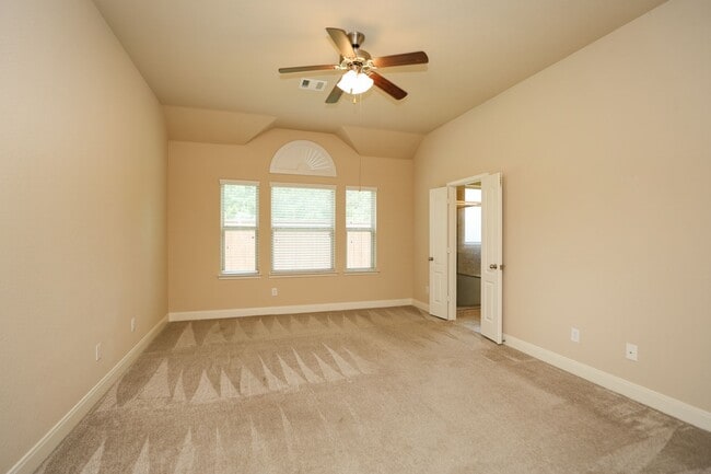 Building Photo - 147 West Wading Pond Circle