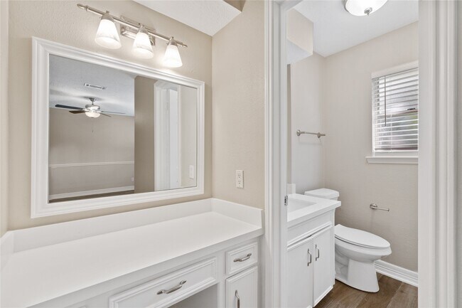 Building Photo - 25814 Leafywood Dr