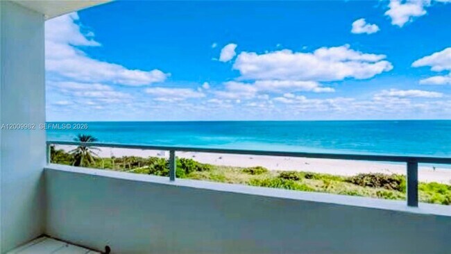 Building Photo - 5555 Collins Ave