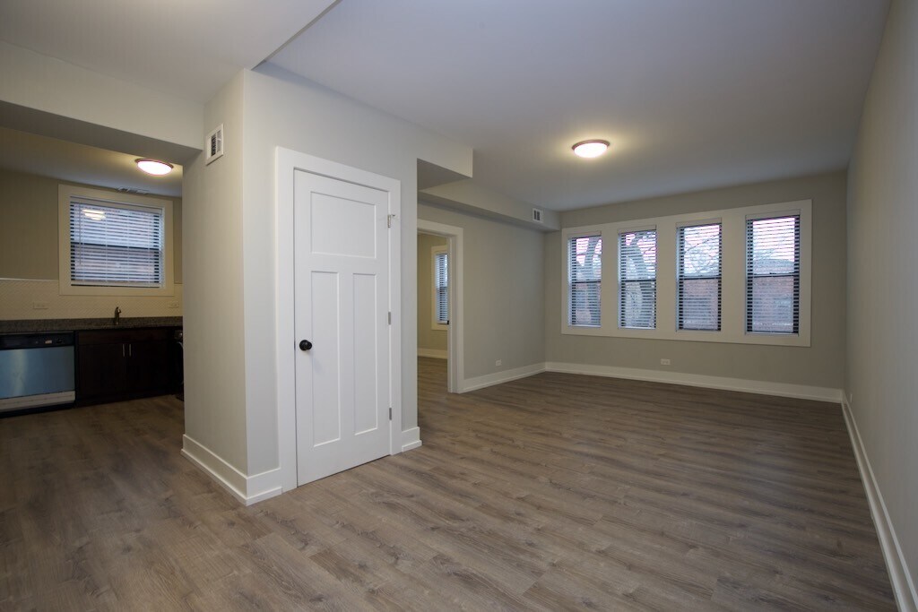 Building Photo - 1128 Maple Ave