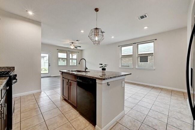 Building Photo - 11820 Sandy Lodge Ct