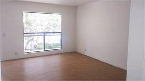 Building Photo - 500 Glenwood Cir