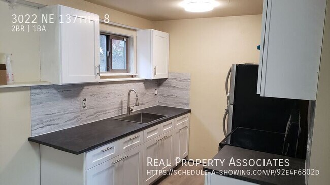 Building Photo - 3022 NE 137th-8