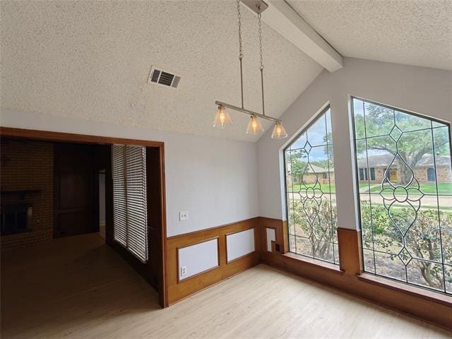 Building Photo - 4108 Mesa Dr