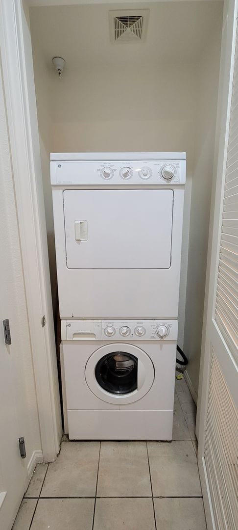 Building Photo - Upscale Executive Living 1 bedroom 1 bath