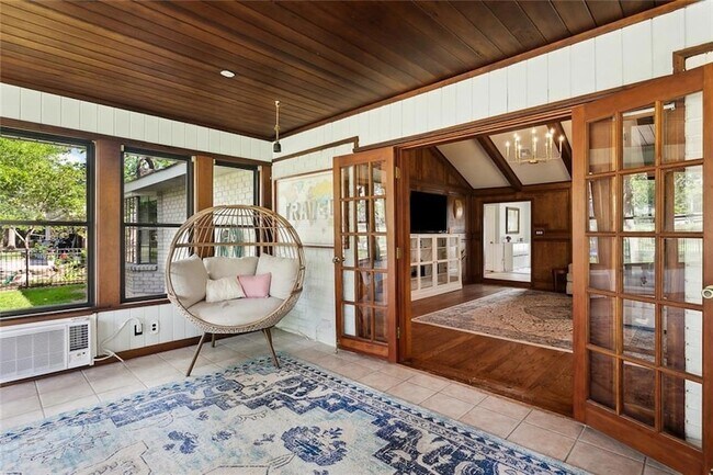 Building Photo - 773 Bocage Ln