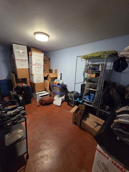 Building Photo - 3819 SE Francis St