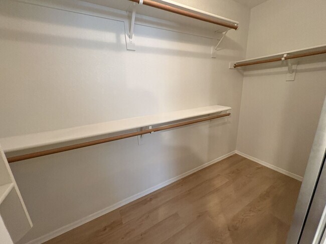 Building Photo - Sunrise & Sabino Canyon Four Bedroom Rental