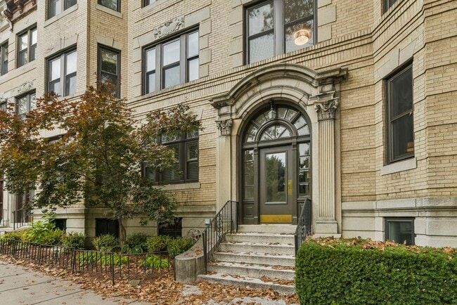 Building Photo - 70 Marshal St