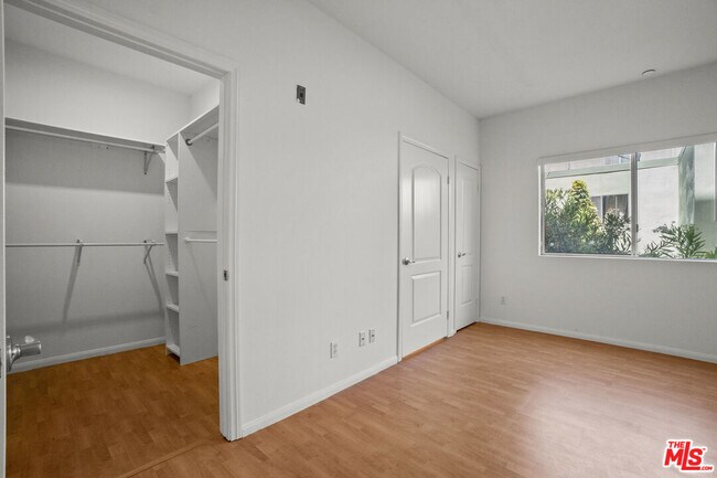 Building Photo - 1804 Camden Ave