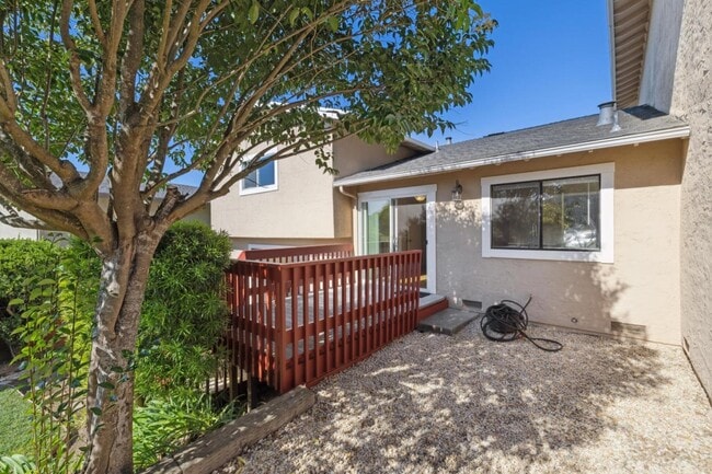 Building Photo - 2016 Fairmont Dr