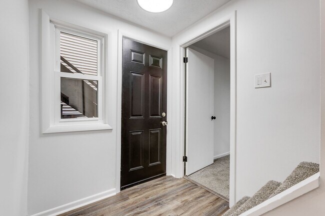 Building Photo - Available NOW - Private 2 Bedroom Home w/ Beautiful Updates!