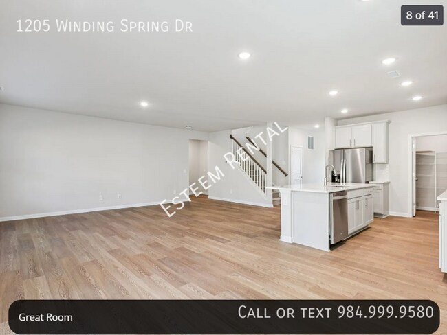 Building Photo - 1205 Winding Spg Dr