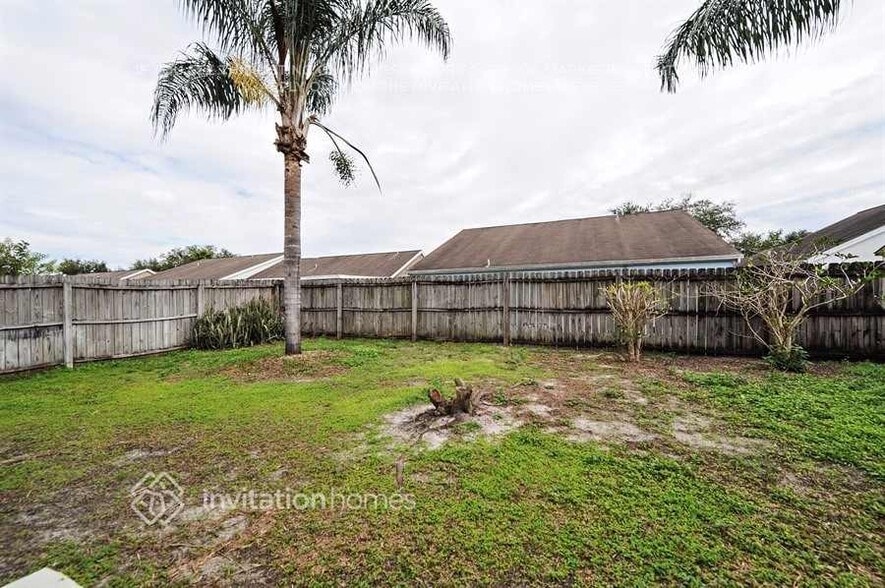 Building Photo - 9403 Posen Pl