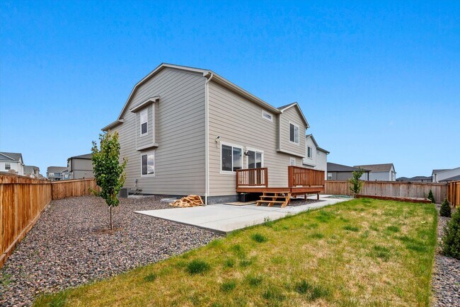 Building Photo - Beautiful Birght & Open 4 Bedroom Home | Bonus Room + Private Deck
