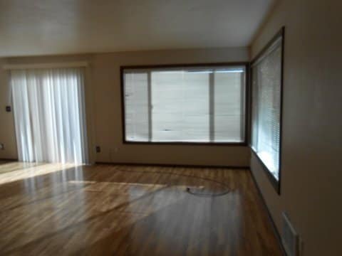 Building Photo - 3 Bedroom House in Newport!