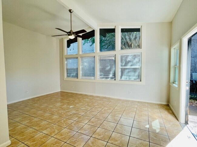 Building Photo - 4733 Merwin St