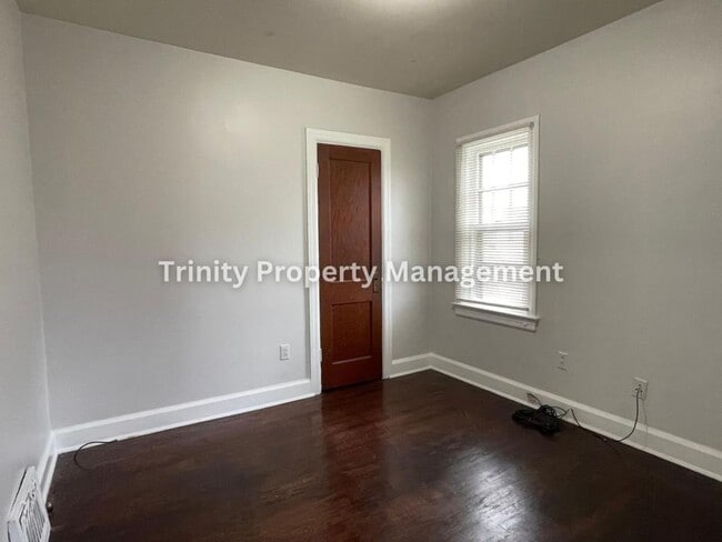 Building Photo - 407 Maryland Ave