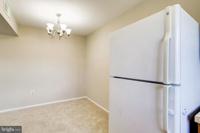 Building Photo - 7758 New Providence Dr
