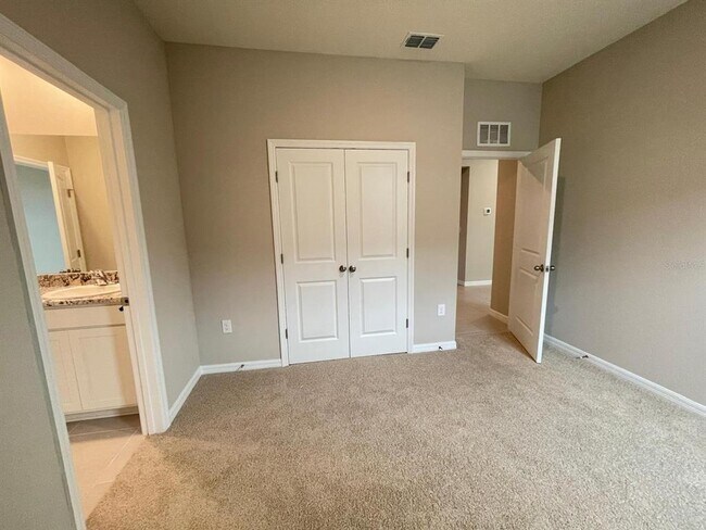 Building Photo - 4970 NW 39th Lp