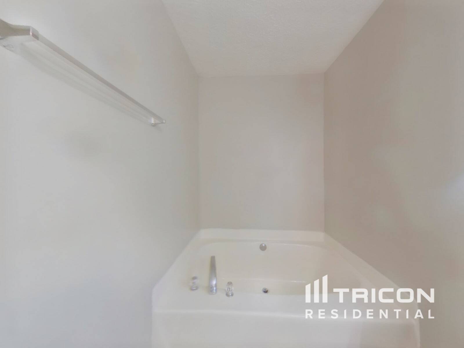 Building Photo - 40 Bramble Bush Trail