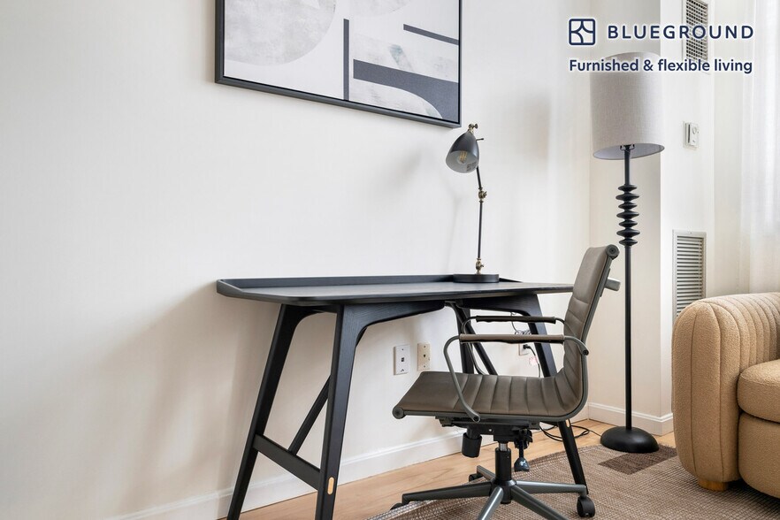 Building Photo - 106 13th St