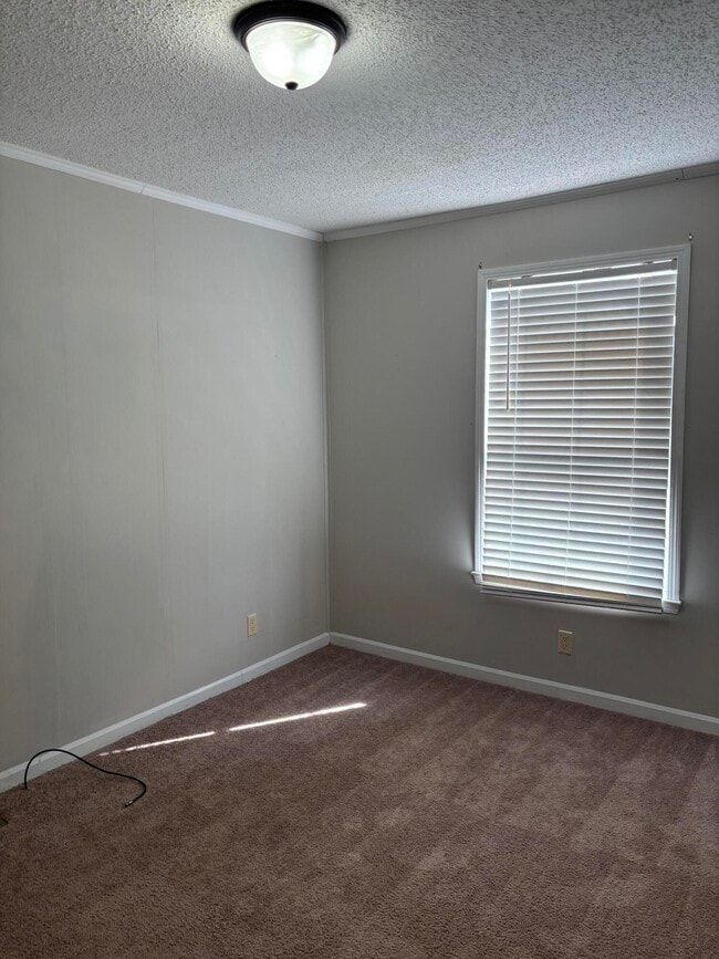 Building Photo - 6115 Dinkins Mill Rd