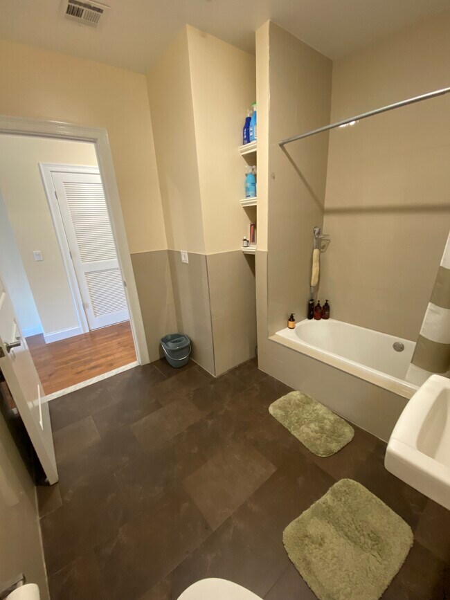 Bathroom - 4405 Bergenline Ave