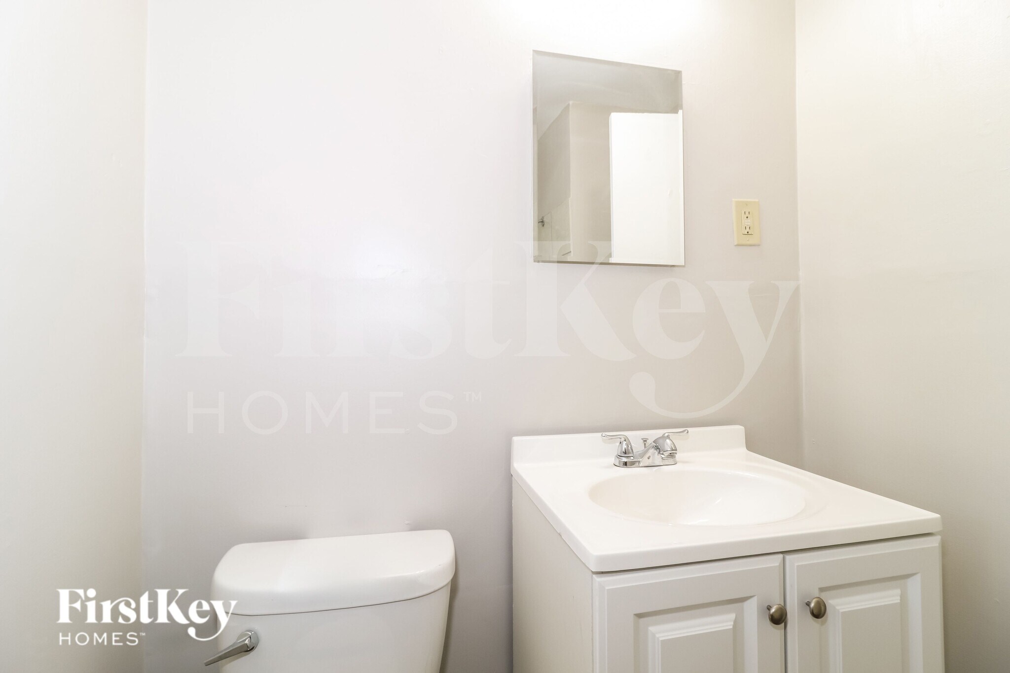 Building Photo - 1094 E Shelby Dr