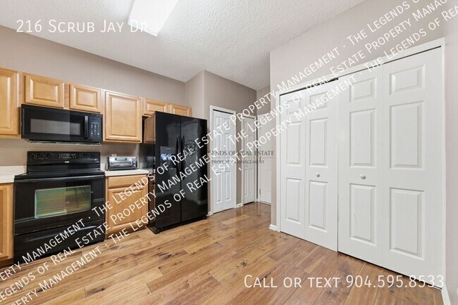 Building Photo - 216 Scrub Jay Dr