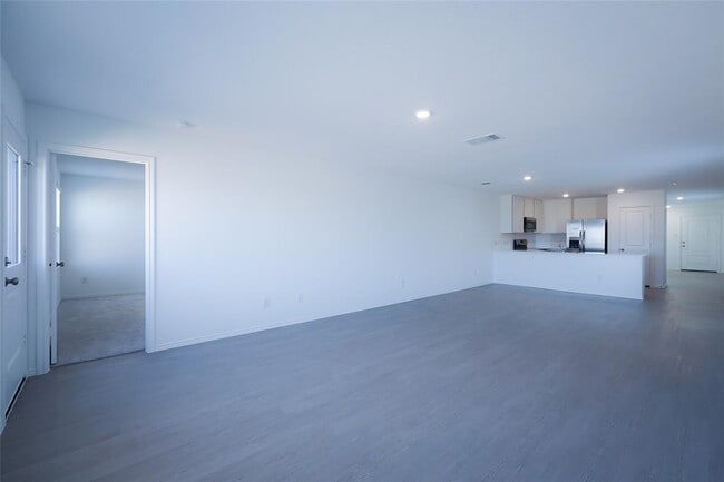 Building Photo - 308 Cowpoke Dr