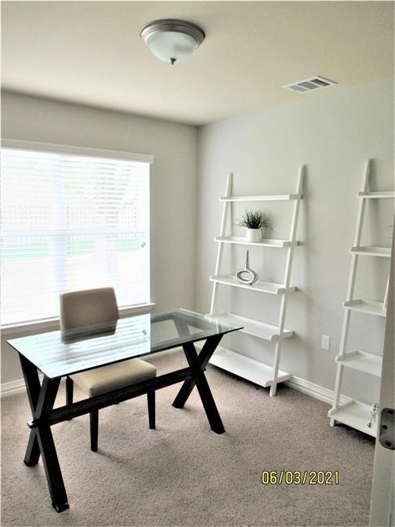 Building Photo - 106 Coyote Trail