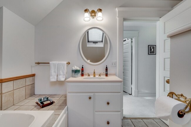 Building Photo - F. Scott Fitzgerald House in Saint Paul Can Be Your Home!