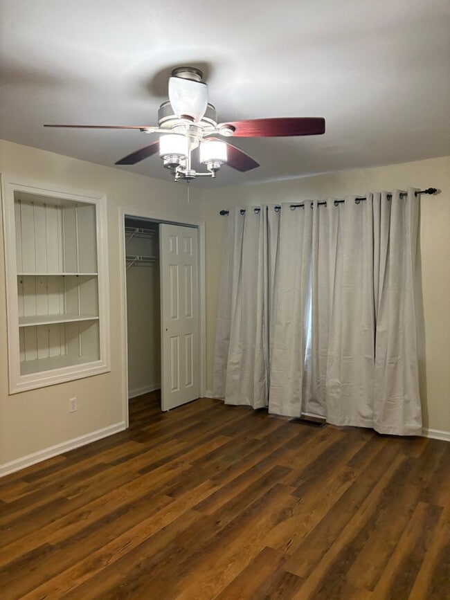 Building Photo - 2 Bedroom 2.5 Bath Home in Kitty Hawk $2150/mo