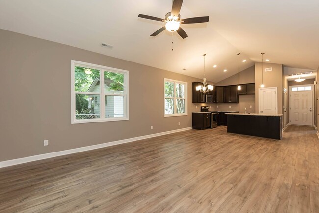 Building Photo - Brand New Three Bedroom Home!