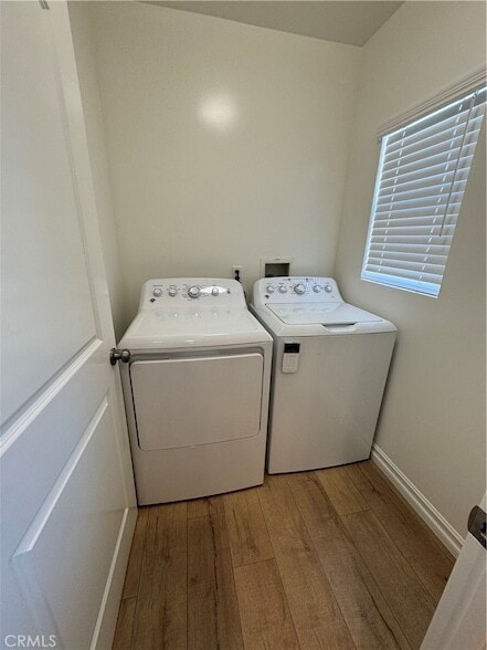 Building Photo - 2304 N Catalina St