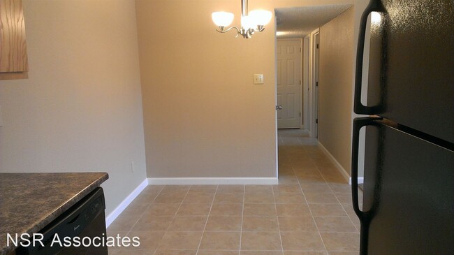 Building Photo - 1405 Stonewood Ave