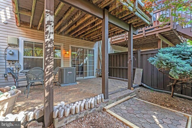 Building Photo - 21547 Field Station Terrace