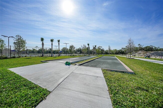 Building Photo - 14281 Heritage Landing Blvd