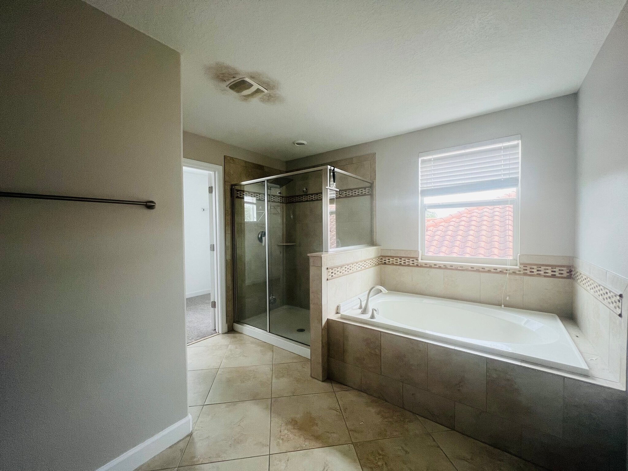 Building Photo - 13149 Green Violet Dr