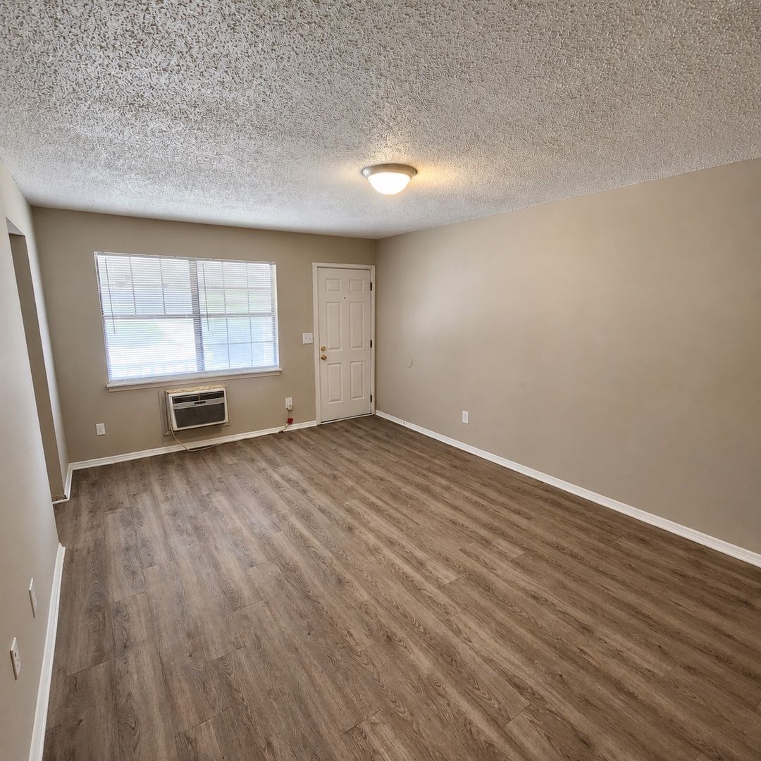 Building Photo - 5102 Tennessee 58