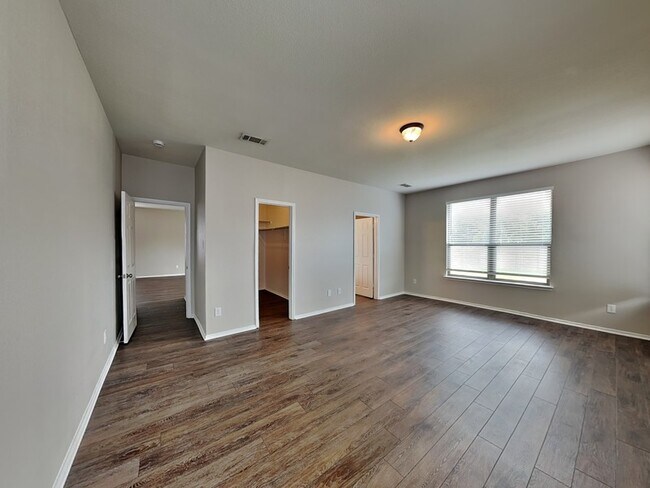 Building Photo - 12509 Patnoe Dr