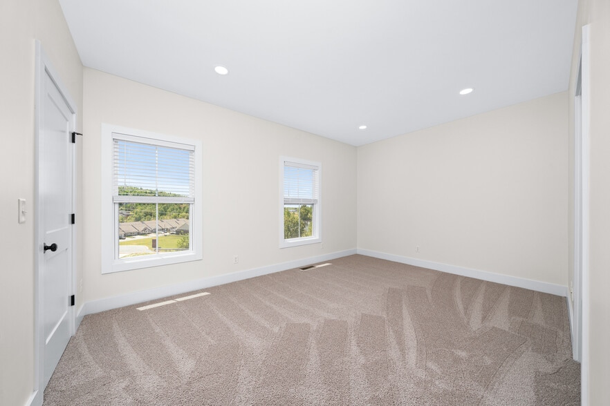 Building Photo - 1424 Spring Pointe Ln