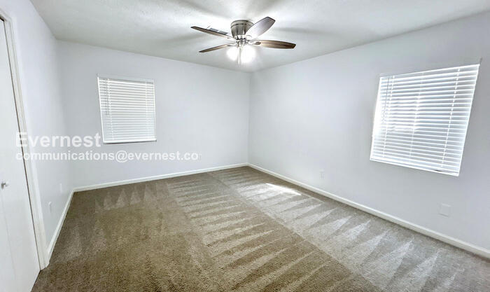 Building Photo - 5044 Donnell Way