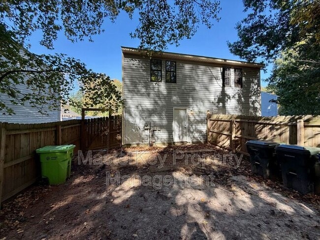 Building Photo - 2811 Ferret Ct