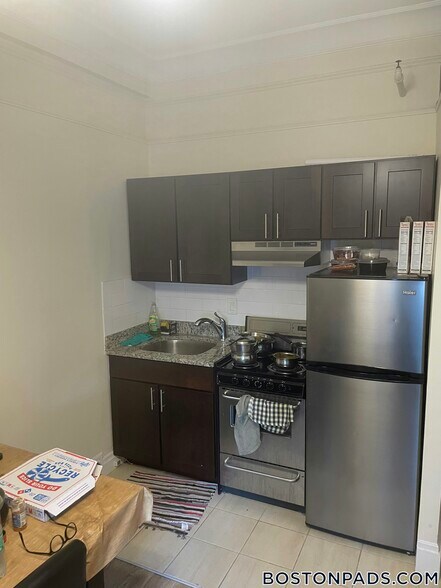 Building Photo - 62 Boylston St