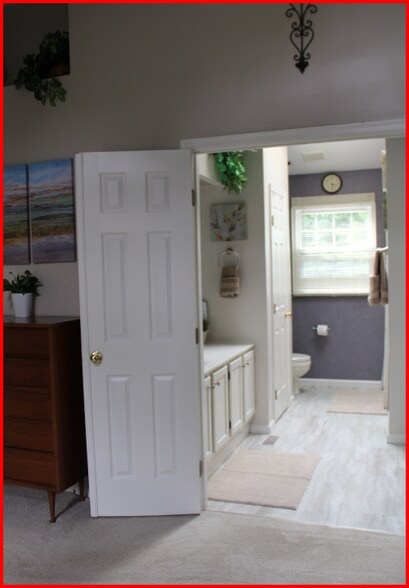 Master Bathroom - 411 Lundy Ct