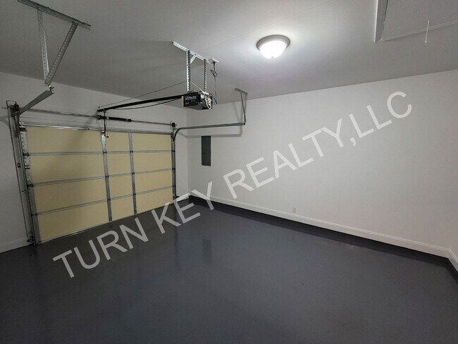 Building Photo - Home for rent in Gardendale