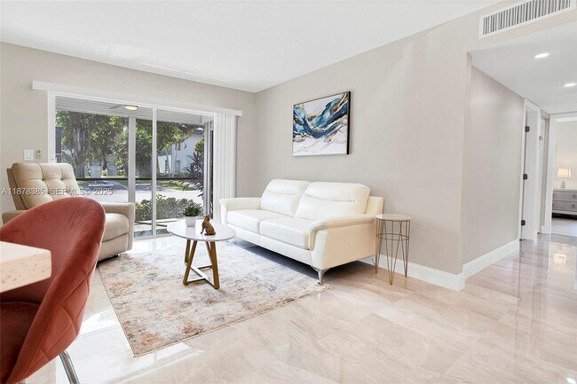 Building Photo - 7527 S Oriole Blvd